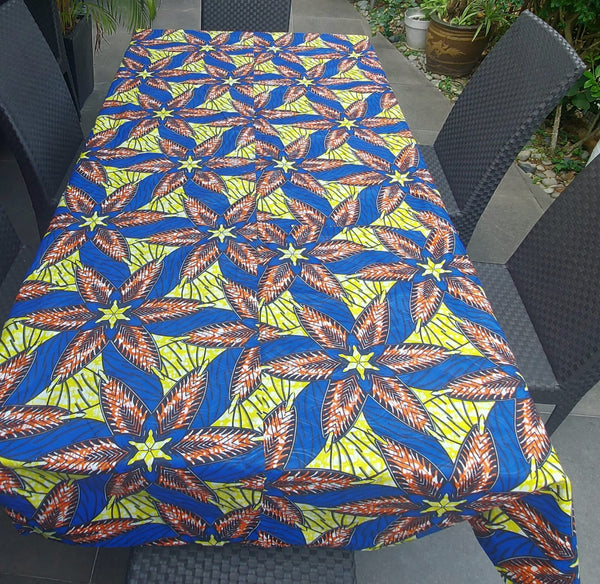 Masika's World Tablecloth 160 x 250cm with 8 Napkins set